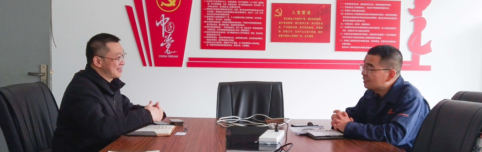 首自信.jpg