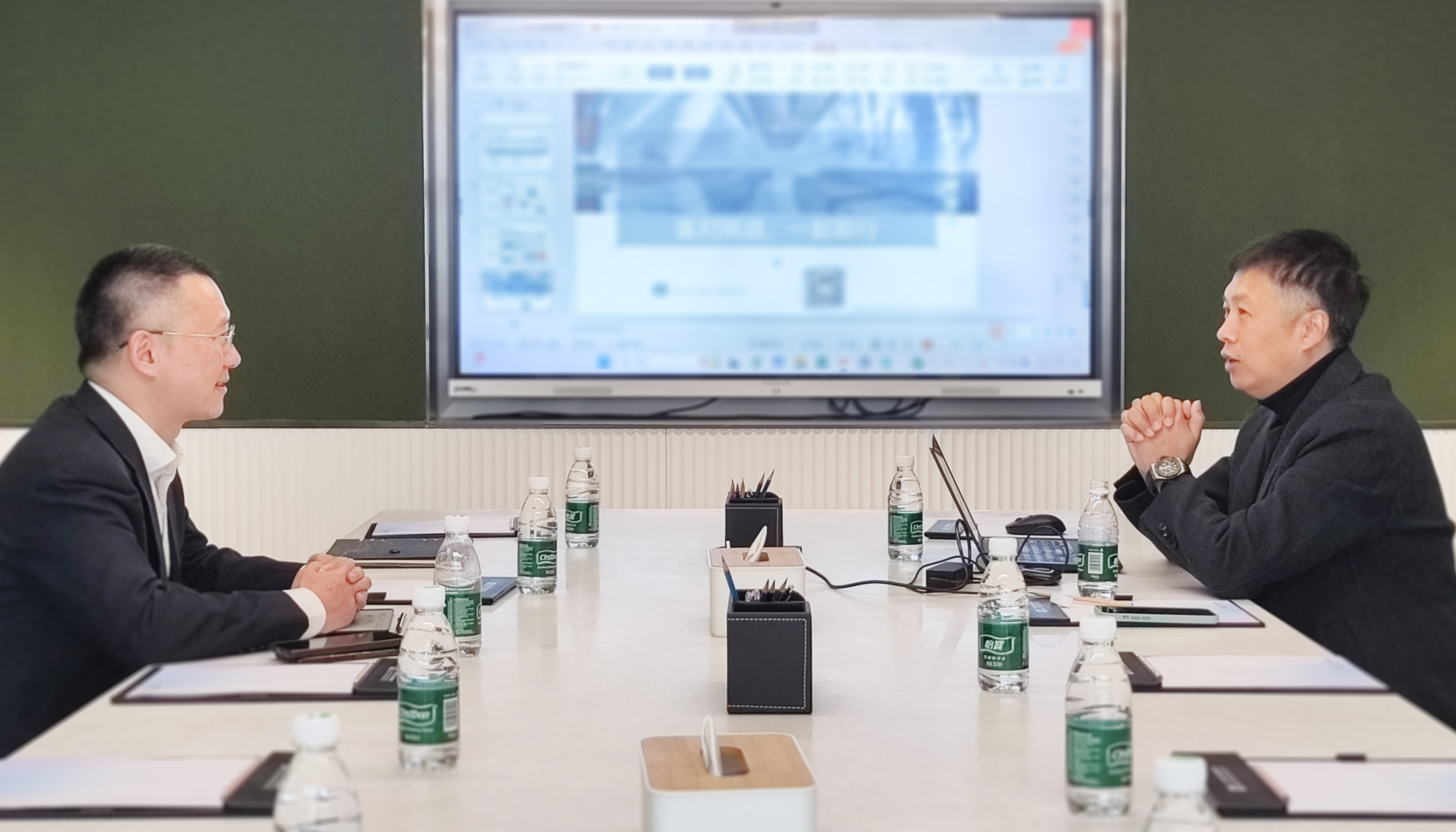 1761878540185493.jpeg 2025.10.23高麦克.jpg